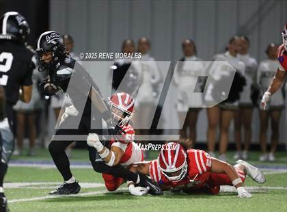 Thumbnail 3 in Mater Dei vs St. John Bosco photogallery.