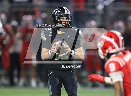 Thumbnail 1 in Mater Dei vs St. John Bosco photogallery.