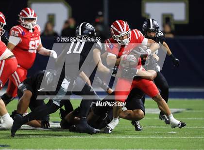 Thumbnail 3 in Mater Dei vs St. John Bosco photogallery.