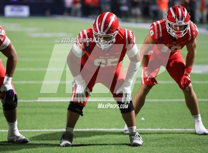 Thumbnail 2 in Mater Dei vs St. John Bosco photogallery.