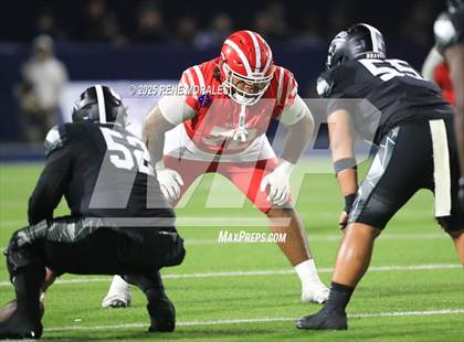 Thumbnail 2 in Mater Dei vs St. John Bosco photogallery.