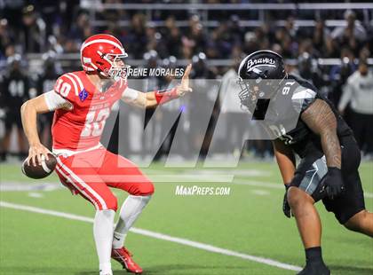 Thumbnail 2 in Mater Dei vs St. John Bosco photogallery.