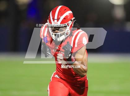 Thumbnail 2 in Mater Dei vs St. John Bosco photogallery.