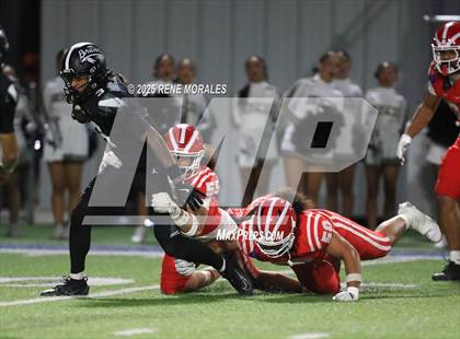 Thumbnail 2 in Mater Dei vs St. John Bosco photogallery.