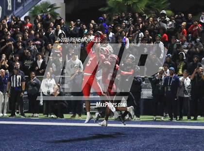 Thumbnail 1 in Mater Dei vs St. John Bosco photogallery.