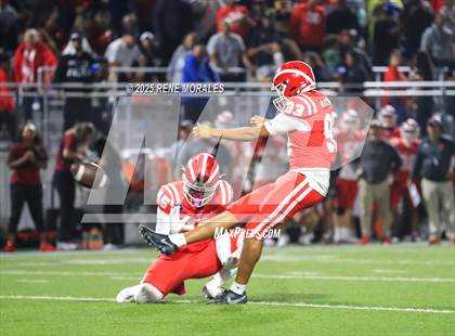 Thumbnail 2 in Mater Dei vs St. John Bosco photogallery.