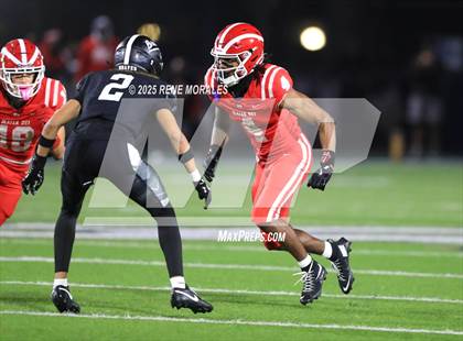 Thumbnail 3 in Mater Dei vs St. John Bosco photogallery.