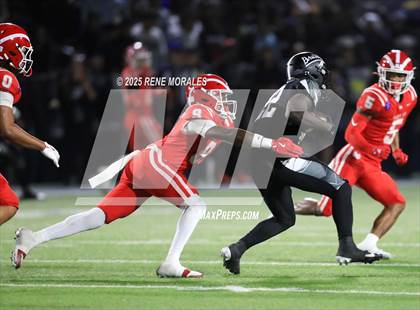 Thumbnail 2 in Mater Dei vs St. John Bosco photogallery.