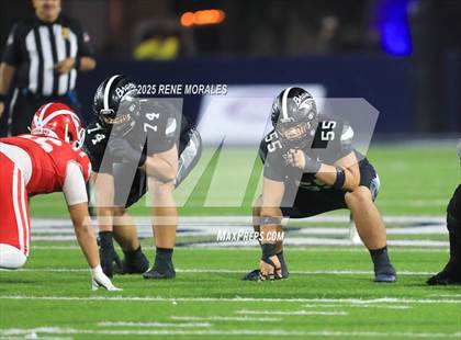 Thumbnail 2 in Mater Dei vs St. John Bosco photogallery.
