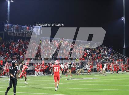 Thumbnail 3 in Mater Dei vs St. John Bosco photogallery.