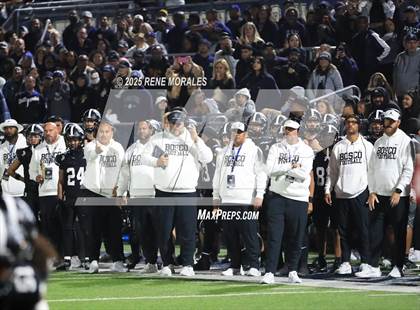 Thumbnail 2 in Mater Dei vs St. John Bosco photogallery.