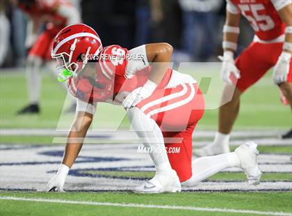 Thumbnail 3 in Mater Dei vs St. John Bosco photogallery.