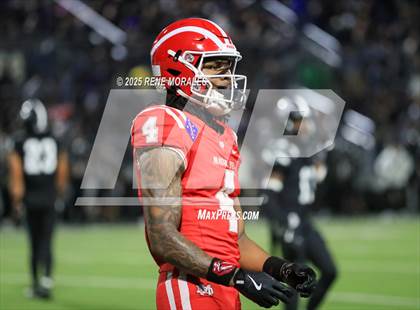 Thumbnail 3 in Mater Dei vs St. John Bosco photogallery.