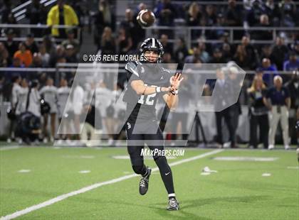 Thumbnail 2 in Mater Dei vs St. John Bosco photogallery.