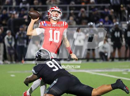 Thumbnail 1 in Mater Dei vs St. John Bosco photogallery.