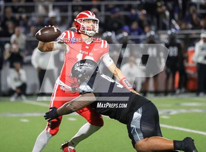 Thumbnail 2 in Mater Dei vs St. John Bosco photogallery.