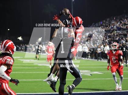 Thumbnail 2 in Mater Dei vs St. John Bosco photogallery.