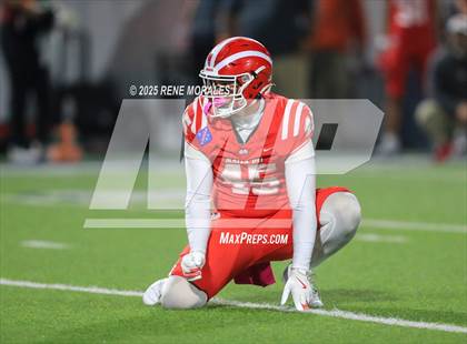Thumbnail 1 in Mater Dei vs St. John Bosco photogallery.