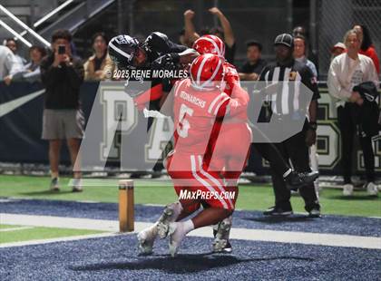 Thumbnail 1 in Mater Dei vs St. John Bosco photogallery.