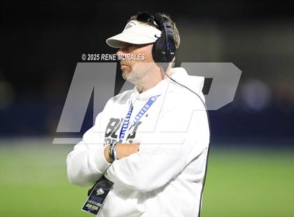 Thumbnail 1 in Mater Dei vs St. John Bosco photogallery.