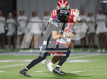 Thumbnail 3 in Mater Dei vs St. John Bosco photogallery.