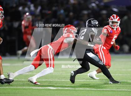 Thumbnail 3 in Mater Dei vs St. John Bosco photogallery.