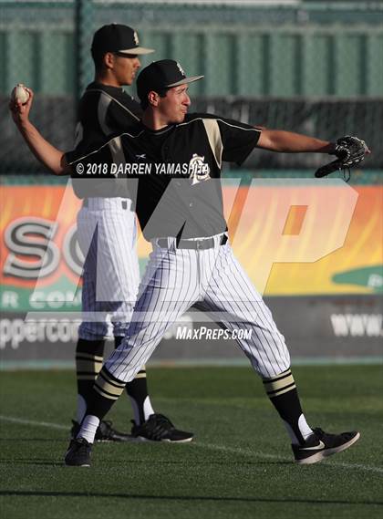 Thumbnail 2 in Soledad vs. Saint Francis (CIF CCS D2 Final) photogallery.