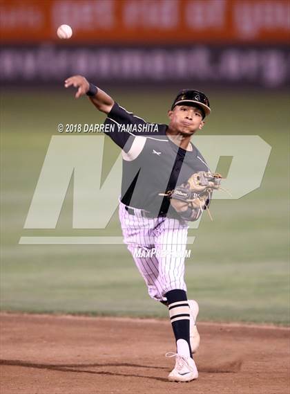 Thumbnail 2 in Soledad vs. Saint Francis (CIF CCS D2 Final) photogallery.