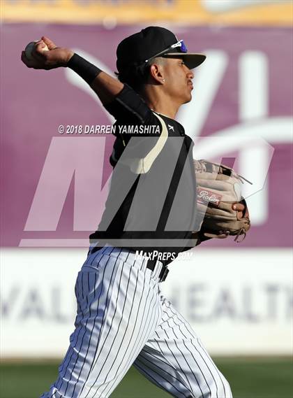 Thumbnail 2 in Soledad vs. Saint Francis (CIF CCS D2 Final) photogallery.