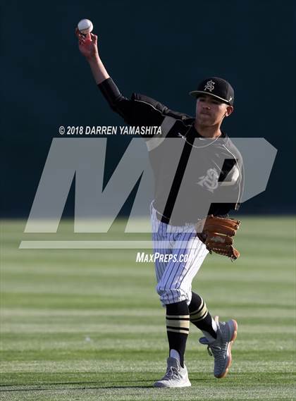 Thumbnail 3 in Soledad vs. Saint Francis (CIF CCS D2 Final) photogallery.