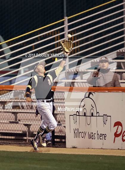 Thumbnail 3 in Soledad vs. Saint Francis (CIF CCS D2 Final) photogallery.