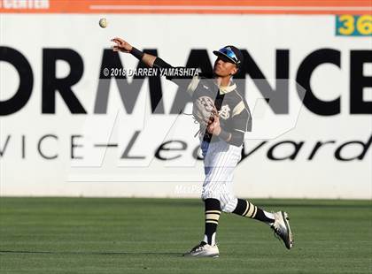 Thumbnail 2 in Soledad vs. Saint Francis (CIF CCS D2 Final) photogallery.