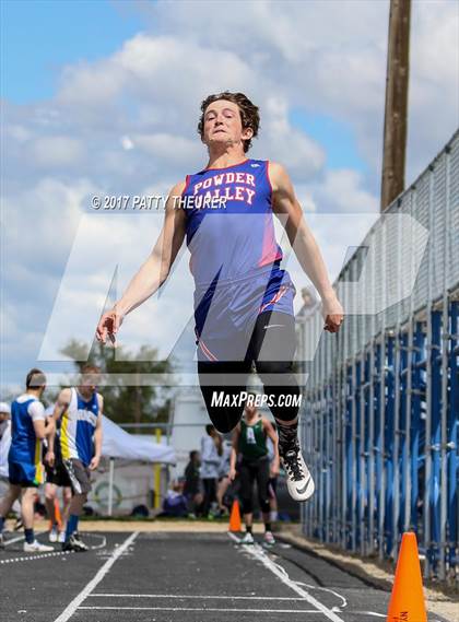 Thumbnail 2 in Don Walker Invitational photogallery.