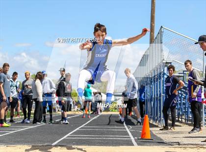 Thumbnail 3 in Don Walker Invitational photogallery.