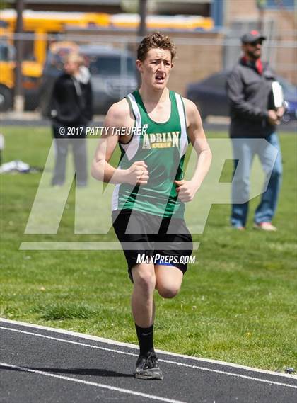 Thumbnail 3 in Don Walker Invitational photogallery.