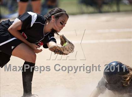 Thumbnail 2 in Swansboro vs. Pisgah (NCHSAA 2A Final) photogallery.