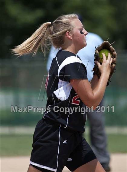 Thumbnail 3 in Swansboro vs. Pisgah (NCHSAA 2A Final) photogallery.