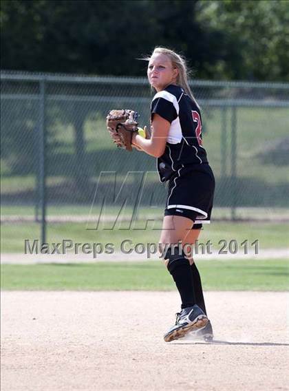Thumbnail 2 in Swansboro vs. Pisgah (NCHSAA 2A Final) photogallery.