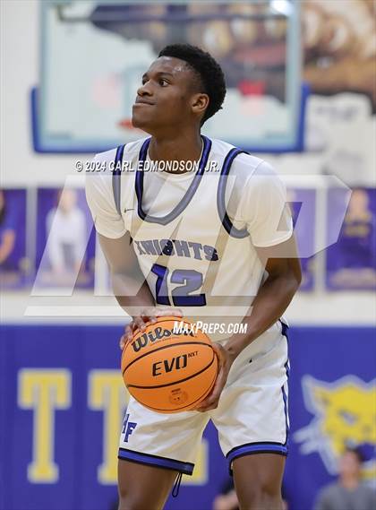 Thumbnail 2 in Hume-Fogg vs. Briarcrest Christian photogallery.