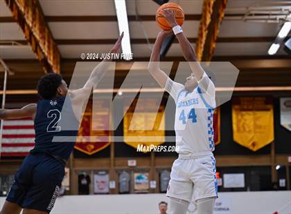 Thumbnail 3 in St. Francis Episcopal vs. Father Judge (Torrey Pines Holiday Classic) photogallery.