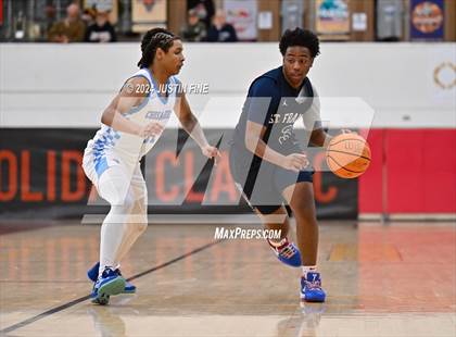 Thumbnail 3 in St. Francis Episcopal vs. Father Judge (Torrey Pines Holiday Classic) photogallery.