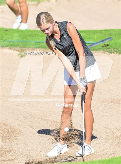 Thumbnail 1 in AIA DII Championships photogallery.