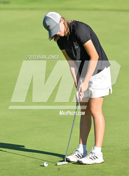 Thumbnail 2 in AIA DII Championships photogallery.