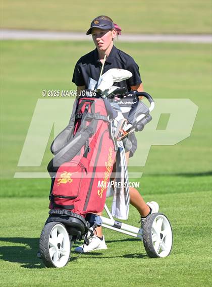 Thumbnail 2 in AIA DII Championships photogallery.