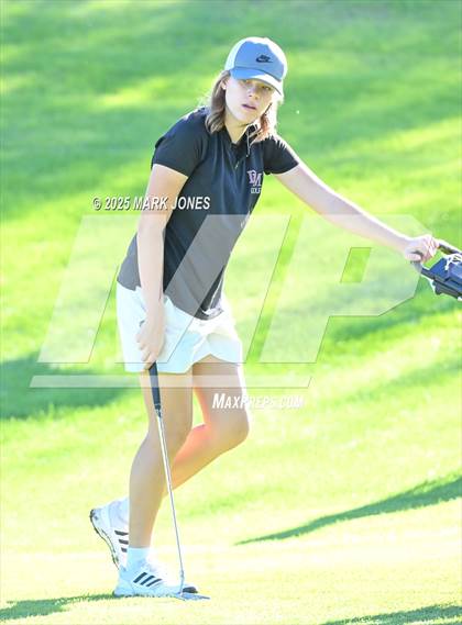 Thumbnail 3 in AIA DII Championships photogallery.