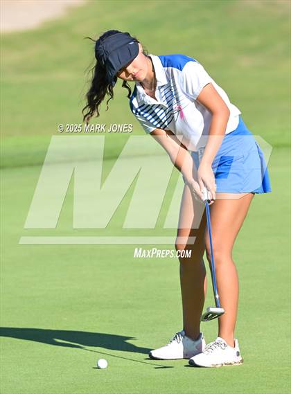 Thumbnail 3 in AIA DII Girls State Golf Championships photogallery.