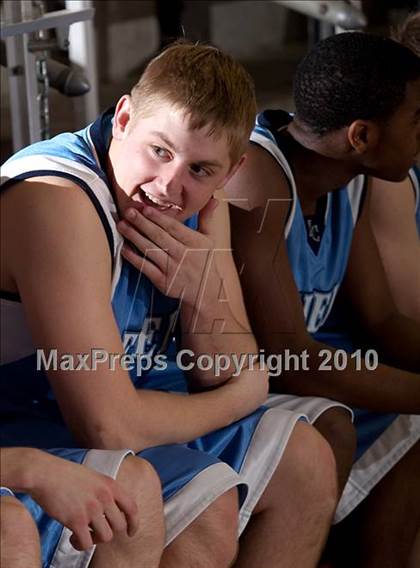 Thumbnail 2 in Boone County vs. Holmes photogallery.