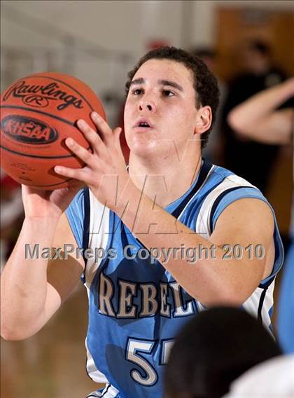 Thumbnail 2 in Boone County vs. Holmes photogallery.
