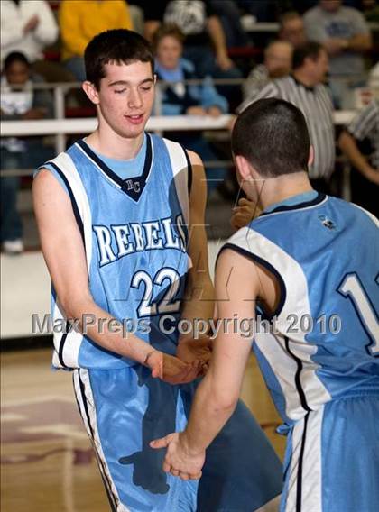 Thumbnail 3 in Boone County vs. Holmes photogallery.