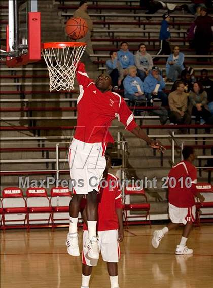Thumbnail 1 in Boone County vs. Holmes photogallery.